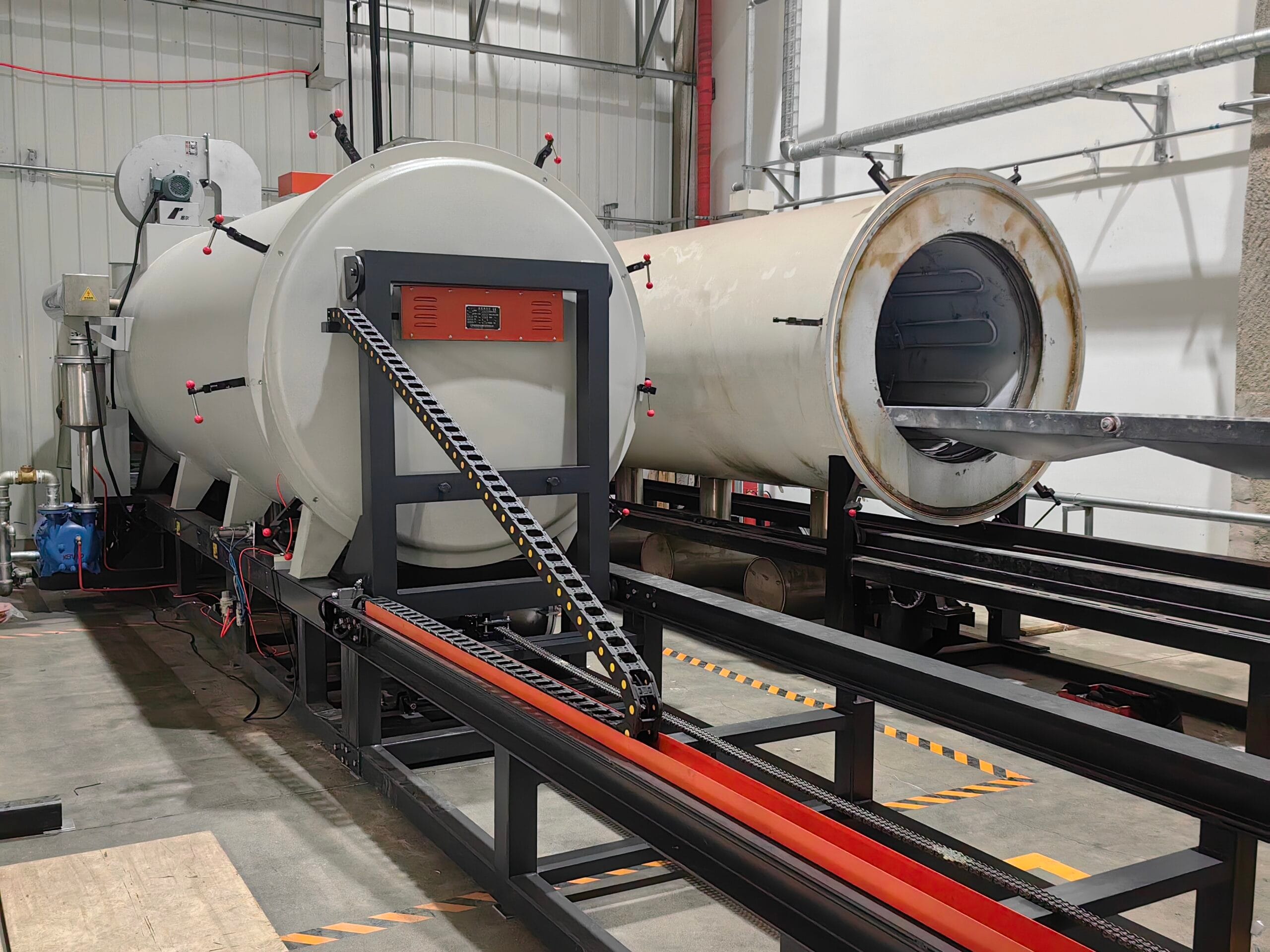 Vacuum Heat Treatment: The Precision "Operating Table" for Efficient Cleaning in the Polymer Industry